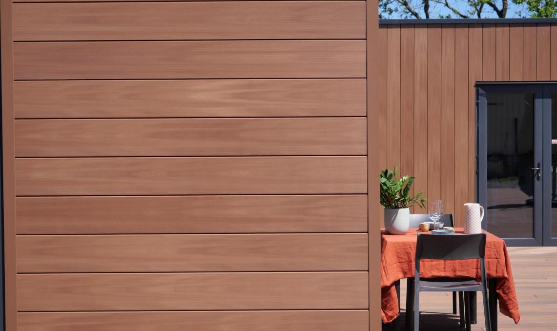 Table et Bardage Atmosphère 175 Brun Soleil Silvadec 